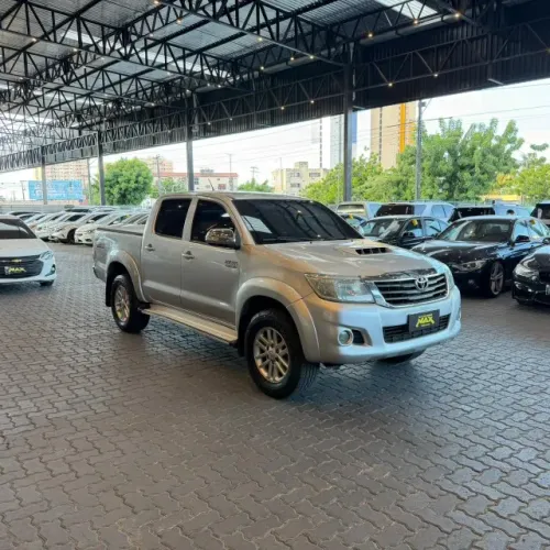 Toyota Hilux CD SRV D4-d 4X4 3.0 TDI Dies 2012
