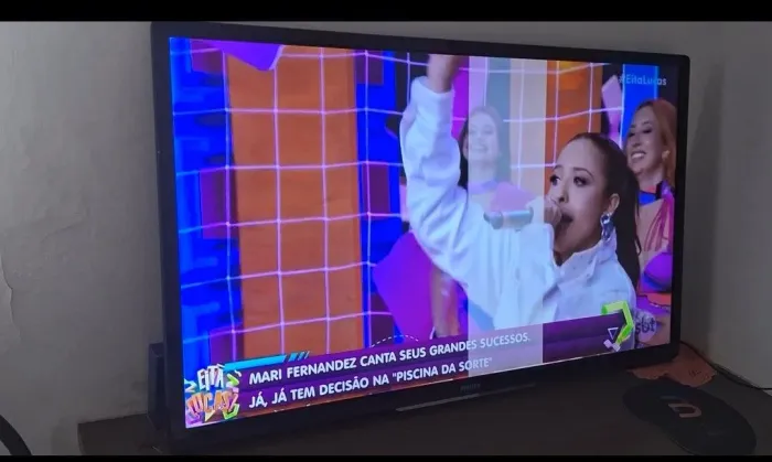 TV PHILIPS 42" LED FULL HD