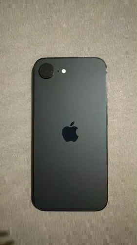 Iphone 16e 128gb com 3 meses de uso