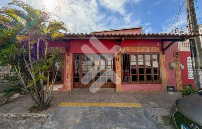 Casa Duplex à Venda em Lagoa Seca para Moradia ou Comercial