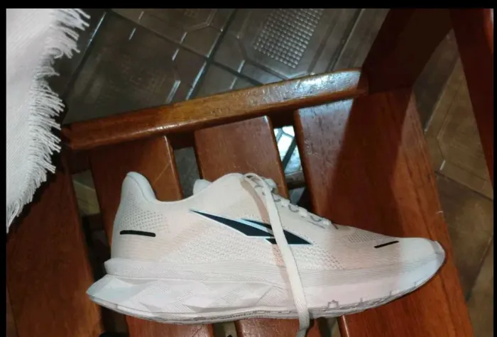 Vende-se tênis nunca usado