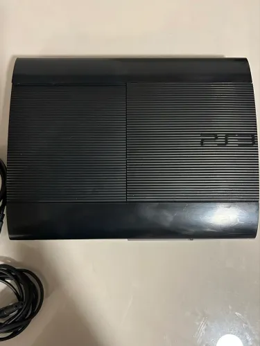 PS3 Super Slim Original + Cabos HDMI e Energia