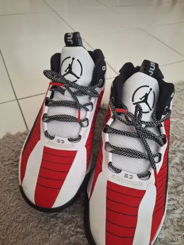 Tênis jordan jumpman