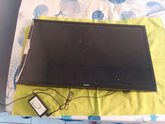 ? TV Samsung para retirada de peças