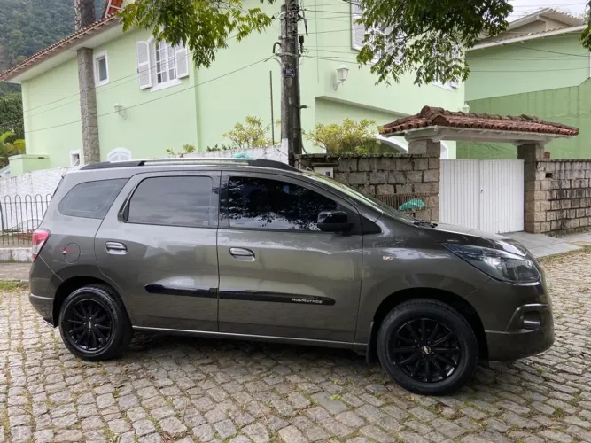 Chevrolet Spin Advantage 1.8 8V Econo.flex 5P Aut. 2014