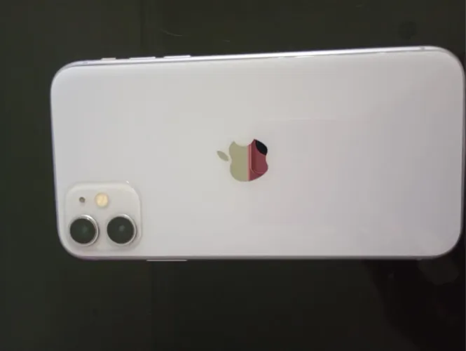 iPhone 11 128 GB 