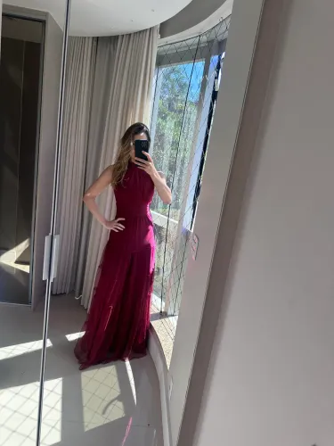 Vestido vermelho tule