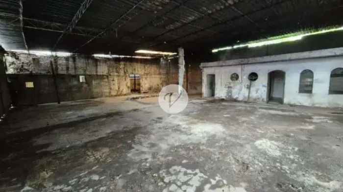 Sal?e3o Comercial/Industrial de 718 m2 em Casa Branca, Santo Andre