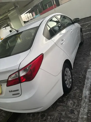Hyundai HB20S C.style/c.plus1.6 Flex 16V Aut. 4P 2015