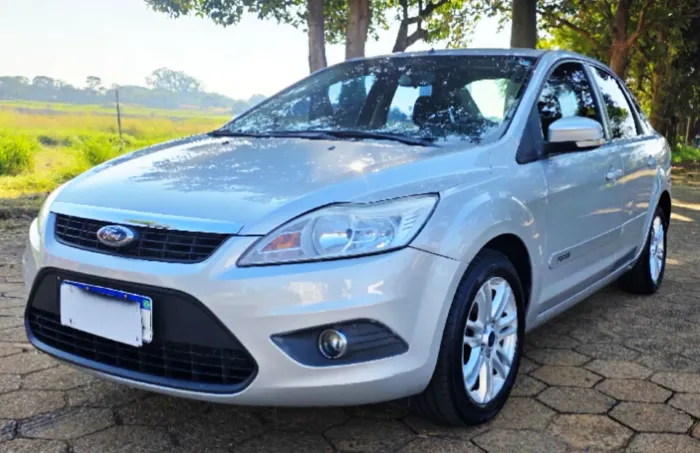 Ford Focus Sedan 1.6/1.6 Flex 8v/16v 4P Mec. 2013