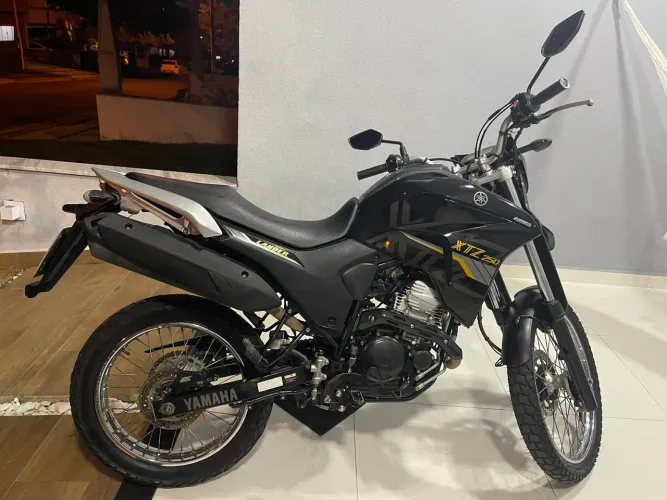 Yamaha XTZ 250 Lander - Excelente Estado, Revisada e Pronta para Rodar