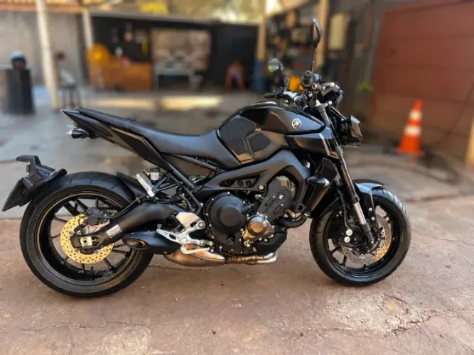 Yamaha MT-09 2022 | Impecável | Pneus Novos | Pronta para Rodar