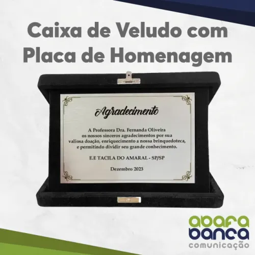Caixa de Veludo com  Placa de Homenagem tamanho P