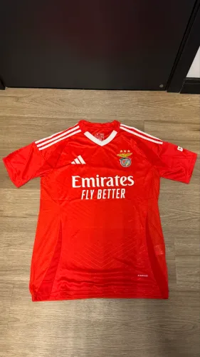 Camiseta do Benfica