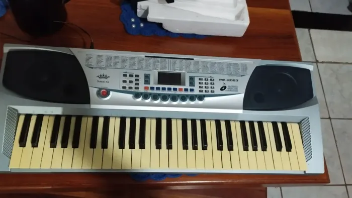Teclado usado Meike MK-2083 de 54 teclas