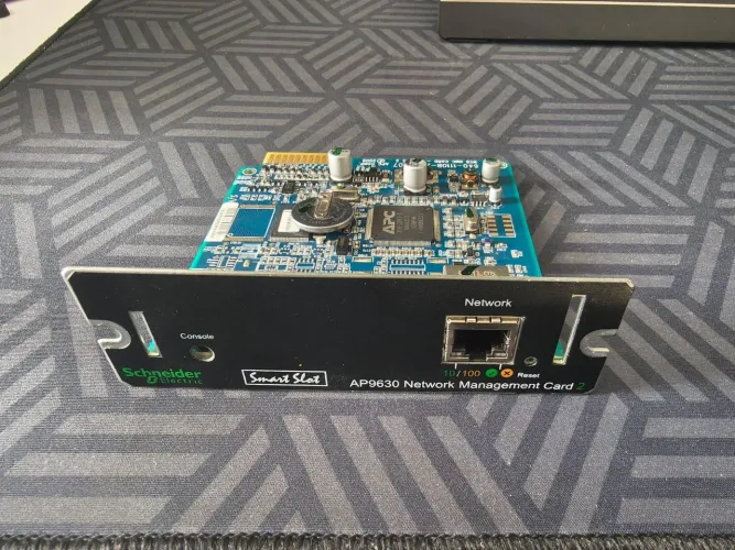 Placa SNMP APC AP9630 Network Management Card 2 - Schneider