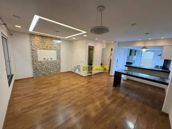 Sobrado com 2 dormitórios para alugar, 100 m² por R$ 5.512,72/mês - Demarchi - São Bernard