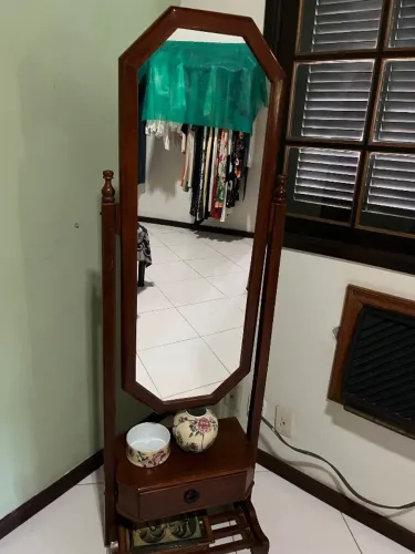 Espelho corpo inteiro