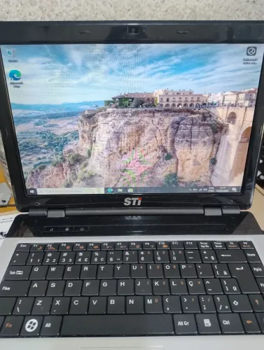 Notebook STI IS 1412