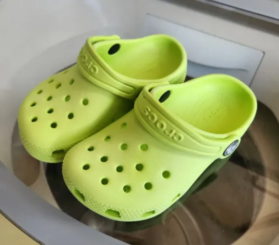 Vendo Crocs Infantil original.