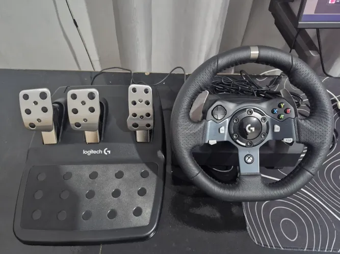 Volante Logitech G920 + Pedais (NOVO)