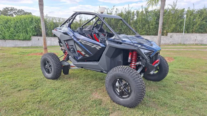 UTV POLARIS<br>MODELO TURBO R