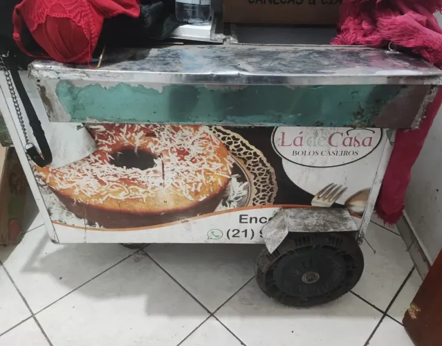 Vende-se um carrinho