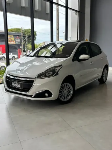 Peugeot 208 Allure 1.2 Flex 12V 5P Mec. 2017