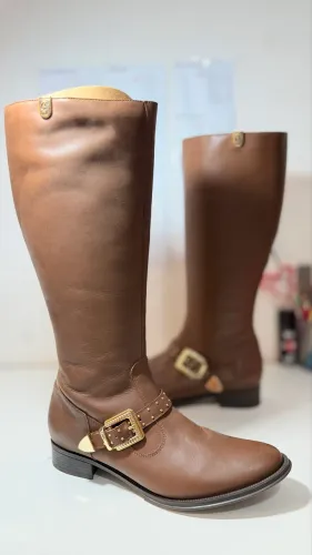 Bota montaria nova