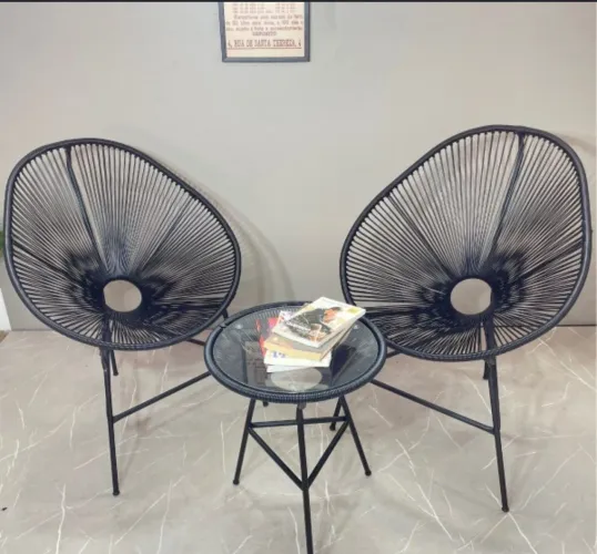 2 CADEIRAS + MESA DE VIDRO