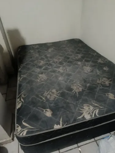 Vendo cama casal boxe