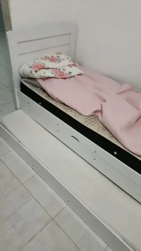Bi cama com armário