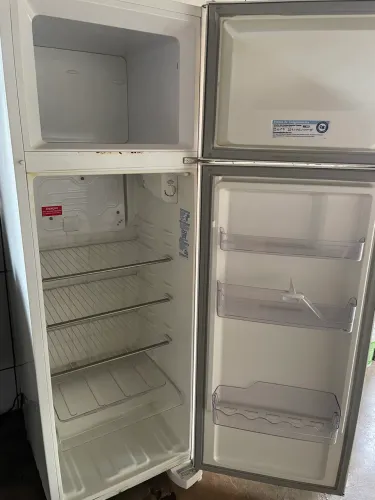 GELADEIRA