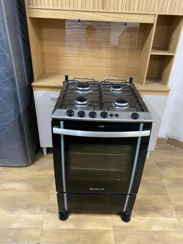 Fogão atlas 4 bocas preto funcionando perfeitamente 