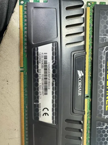 Kit memória ram ddr3 corsair 1600 MHz