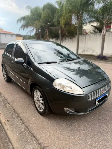 Fiat Punto Essence 1.6 Flex 16V 5P 2012