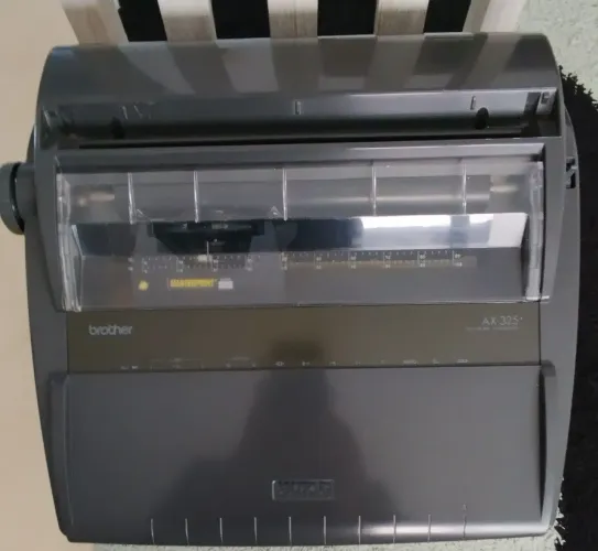 Máquina escrever Brother 