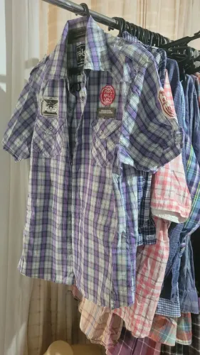 Camisas e vestidos xadrez, festa junina, femininas e masculinas, vários tamanhos. 