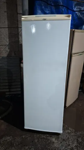 VENDO ESSA GELADEIRA CONSUL 340LTS NAO Ê LINDA MAS FUNCIONA PERFEITAMENTE POR 399 REAIS