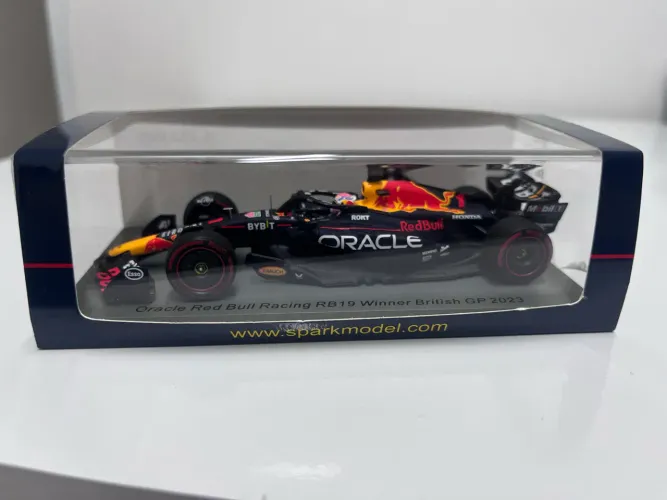 Miniatura F1 Red Bull Verstappen