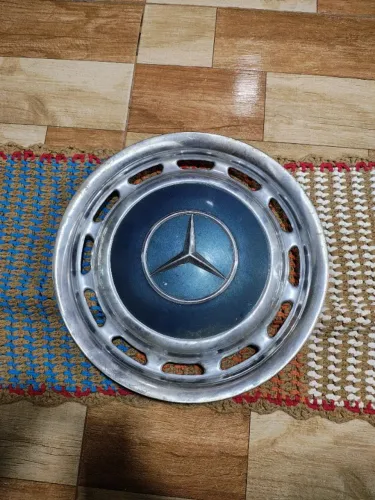 Mercedes w114