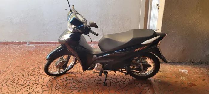 Biz 125 ES