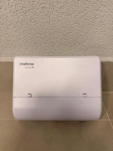 Central Telefonica - Intelbras Conecta +  2 Troncos e 8 Ramais 