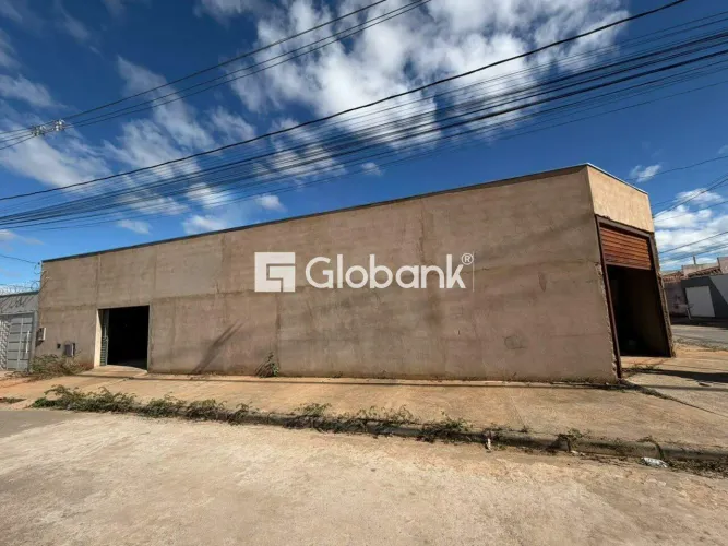 Galpão para Aluguel Jardim Olímpico | Montes Claros/MG, 140 m²