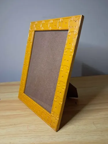 Moldura de quadro com vidro no tamanho A5(21x15cm)
