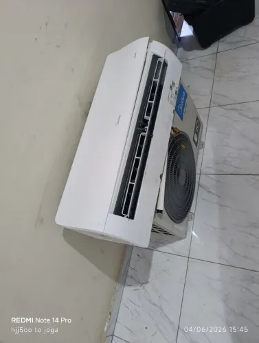 Vende se 1 aparelho de ar condicionado Midea inverter