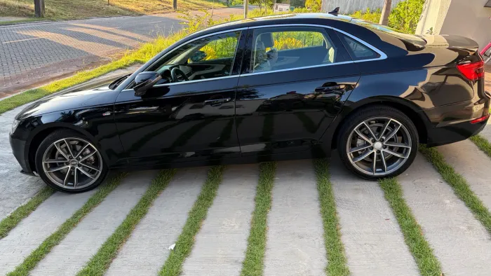 Audi A4 Launch Edition 2.0 TFSI 190cv S Troni 2017