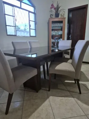 Vendo mesa 6 lugares