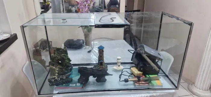 Aquário pra vender