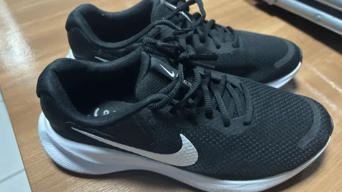 Tênis Nike original seminovo